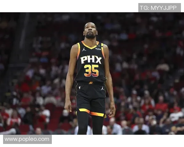 2004赛季NBA火箭与马刺精彩对决回顾及赛季影响分析