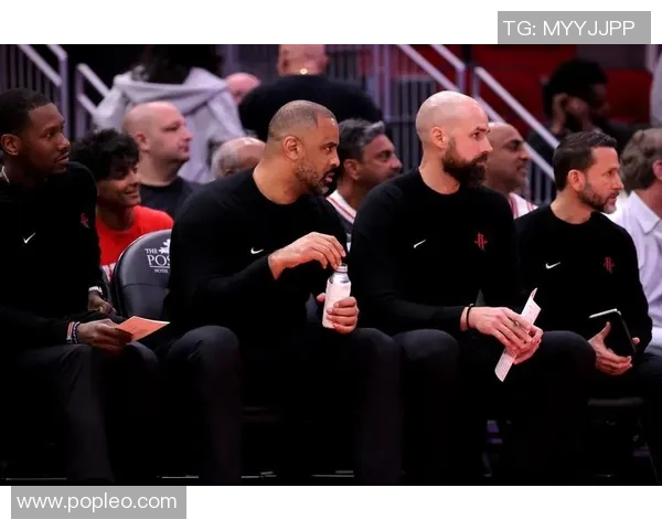 2004年火箭队与魔术队激战回顾：经典对决的精彩瞬间与战术分析