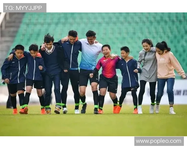 登贝莱的崛起之路:从天赋少年到足球场上的闪耀明星 登贝莱的崛起之路:从天赋少年到足球场上的闪耀明星