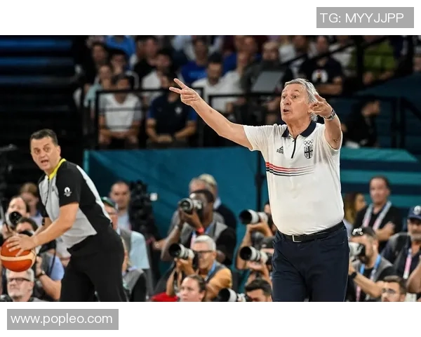 塞尔维亚与美国篮球对决第4节精彩回顾与关键时刻分析