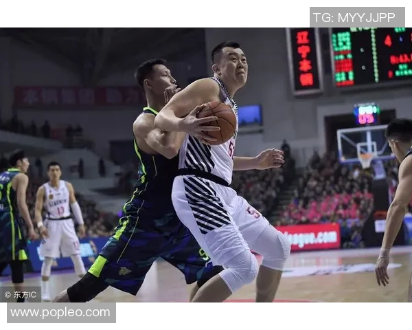 韩德君领衔中国男篮新一代崛起之路展望与挑战分析